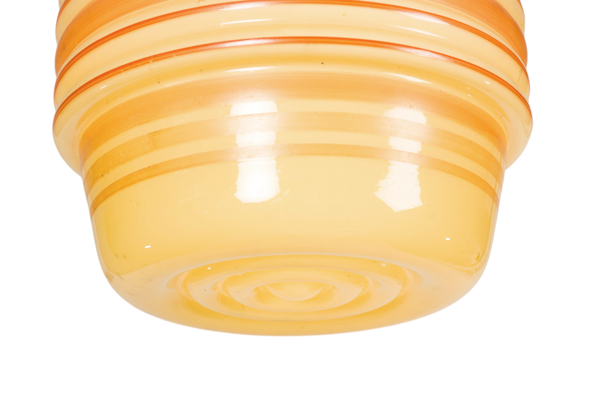 Retro lampkupa från Modighus.se i kräm och gult glas med dekorativa ränder i rött och orange