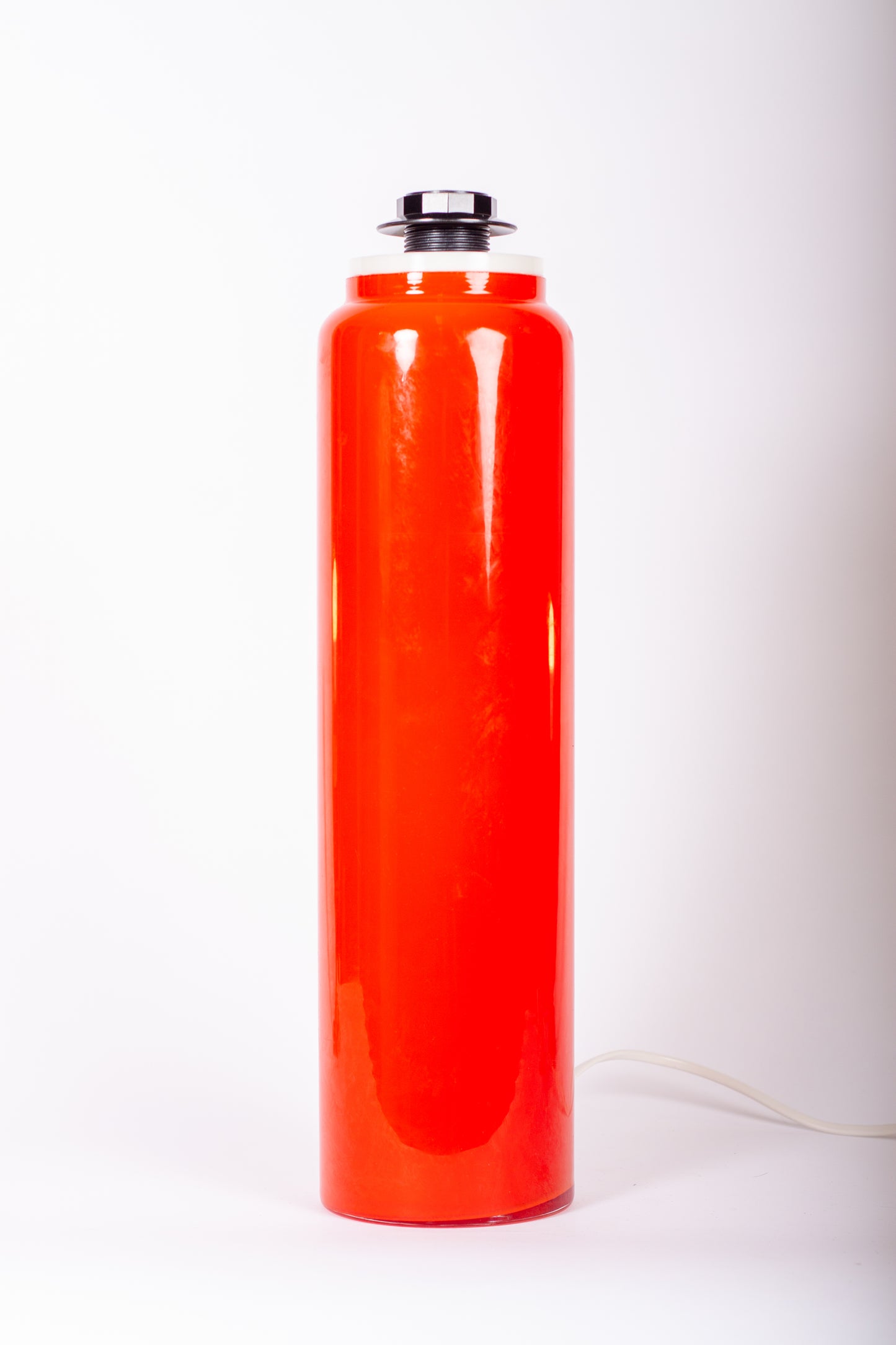 Stor retro lampfot i orangerött glas från Luxus i Vittsjö, design Uno och Östen Kristiansson, 1960–1970-tal