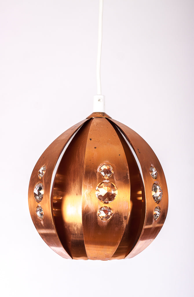 Retro fönsterlampa i koppar med dekorativa plastprismor
