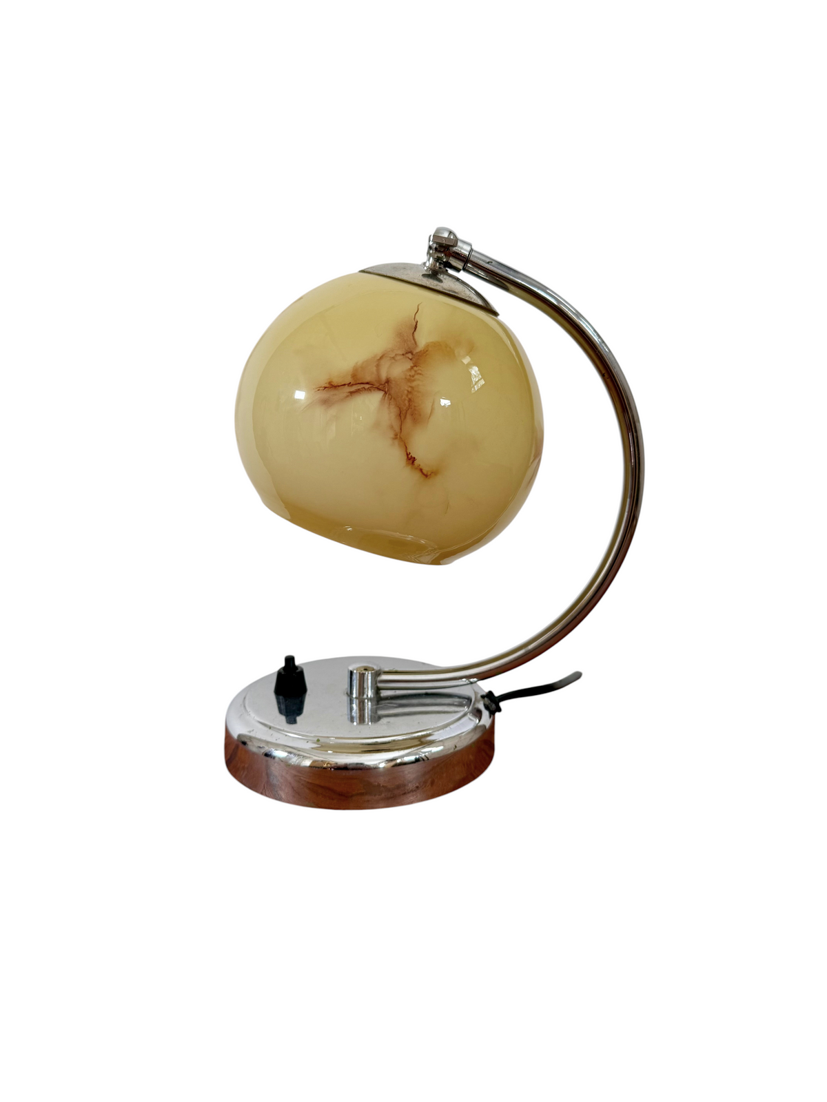Modighus.se vintage bordslampa i krom med rund marmorerad glaskupa i gult och brunt