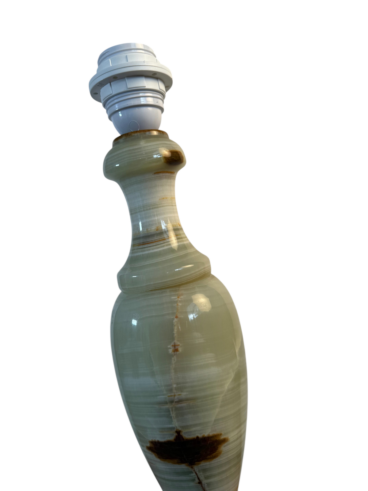 Modighus.se bordslampa i grön onyx med vackra marmoreringar från 1960-talet i fint vintageskick.
