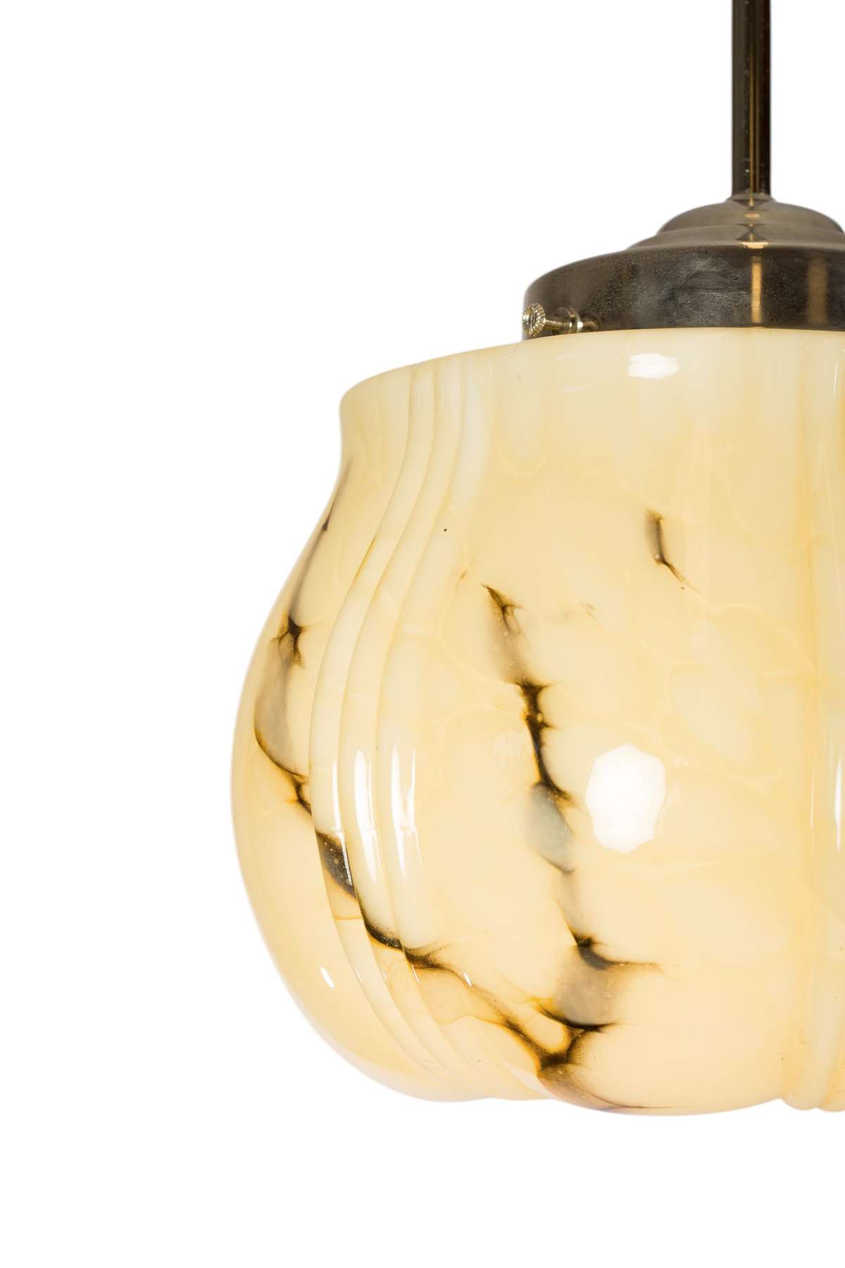 Modighus.se lampkupa i glas med ljus marmorerad design och räfflad form för taklampa