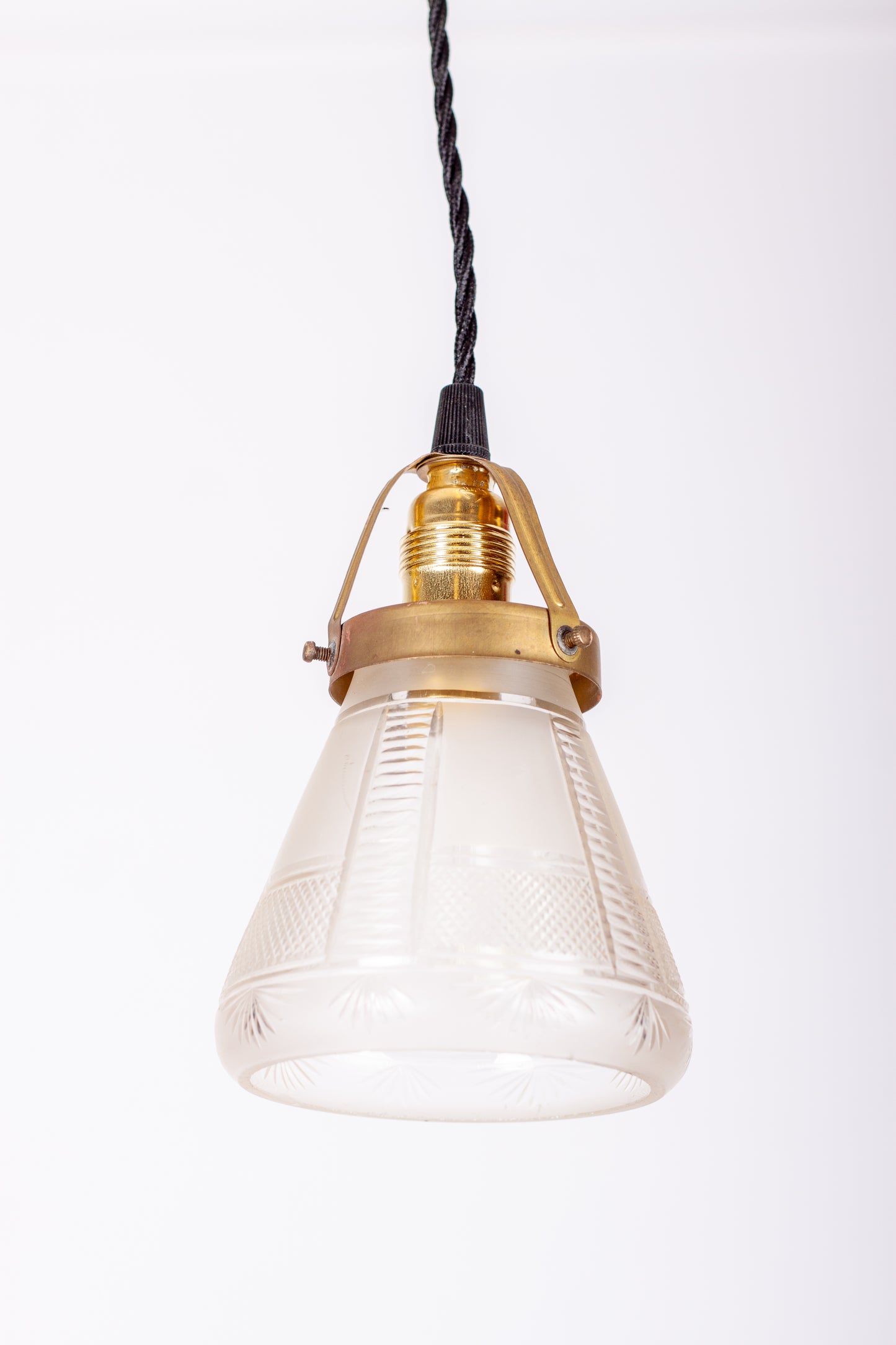 Fönsterlampa pressglas