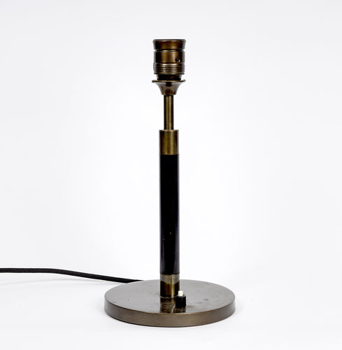 Elegant lampfot