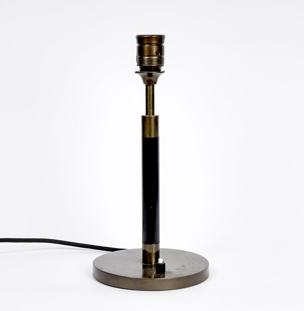 Elegant lampfot