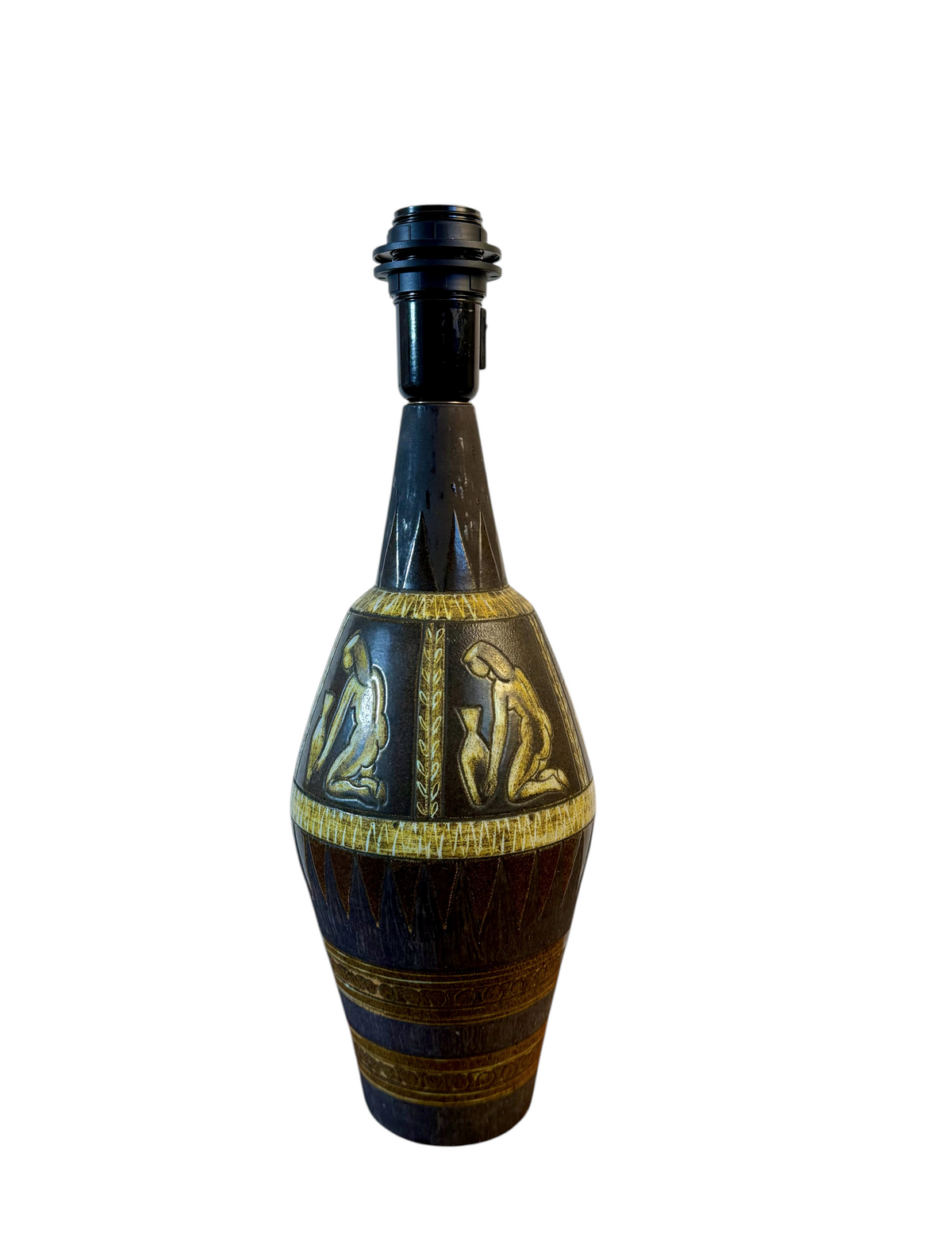 Modighus.se vintage keramiklampa från 1960-talet med brun bas och gulaktiga figurmotiv i klassisk design.