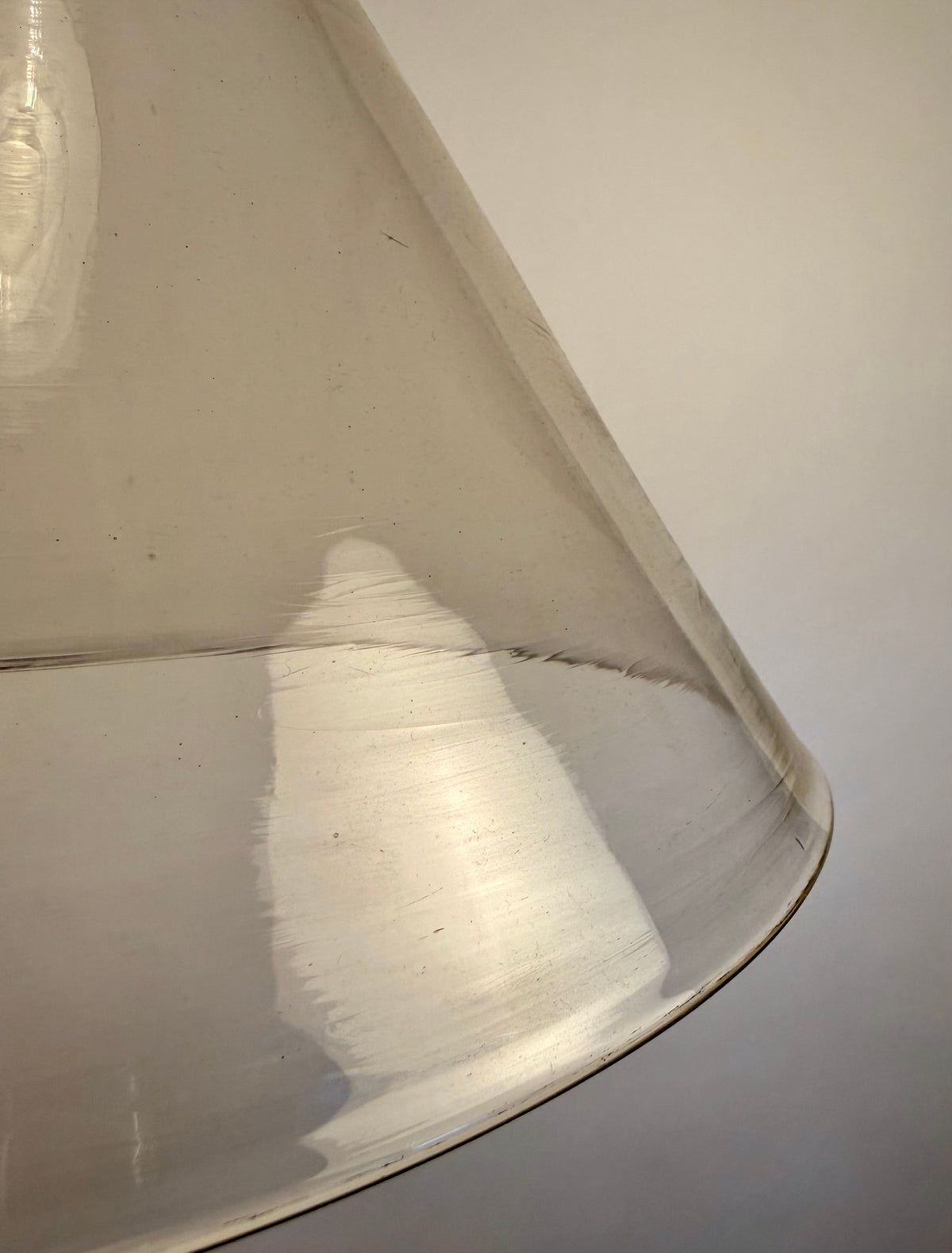 Gigantisk Glastratt-lampa