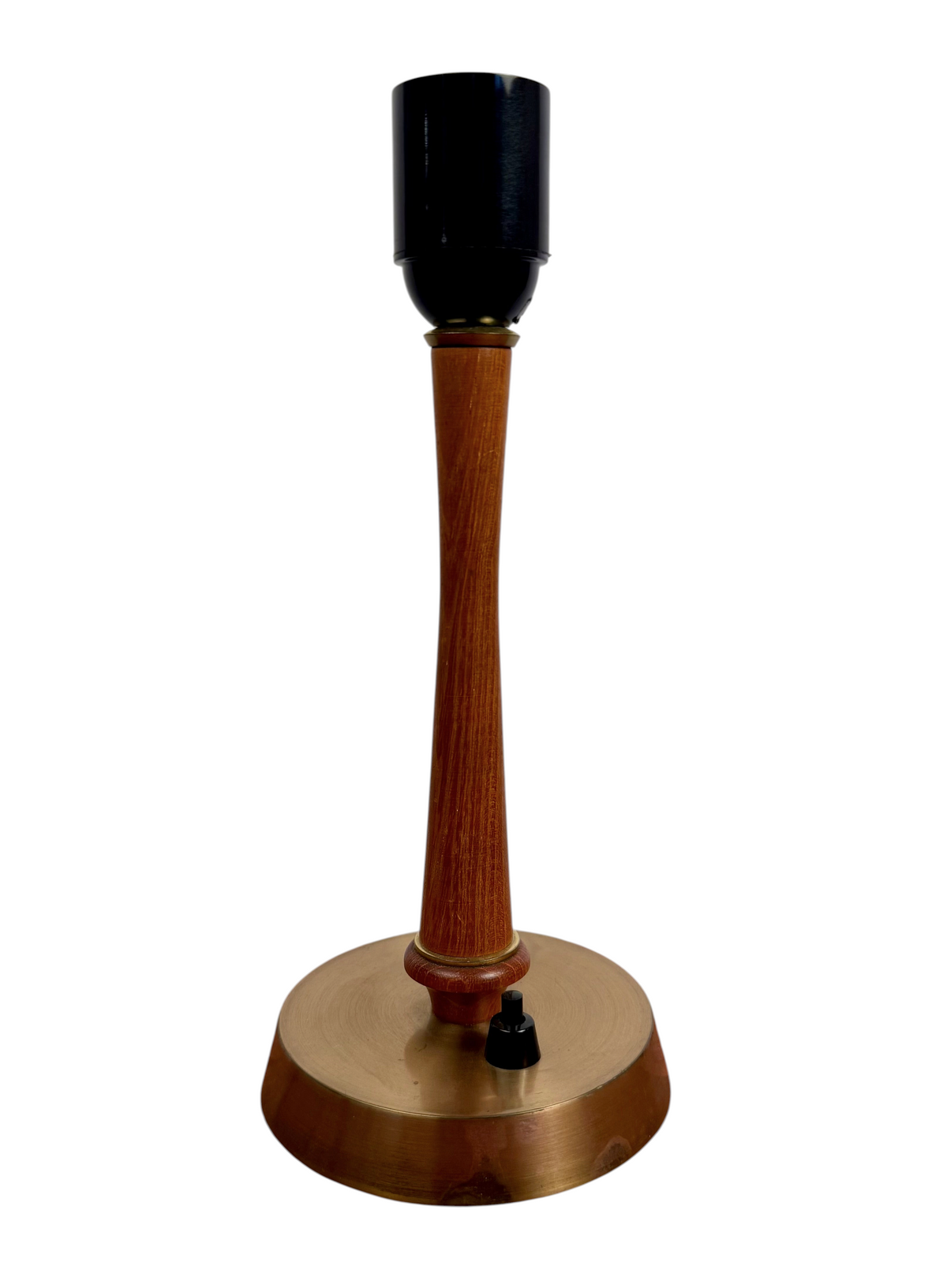 Modighus.se vintage lampfot i teak och mässing från 1950-talet med rund bas och elegant trästomme