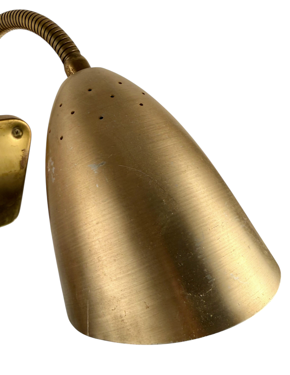 Modighus.se retro vägglampa i mässing och kopparfärgad aluminium med böjbar arm från 1950-talet
