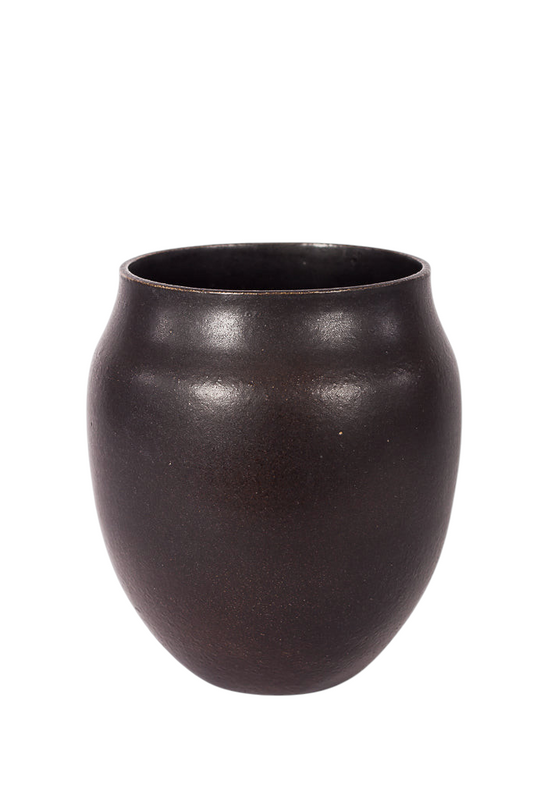 Keramikkruka och vas av Agne Aronsson (1924–1990). Nordisk keramikdesign.