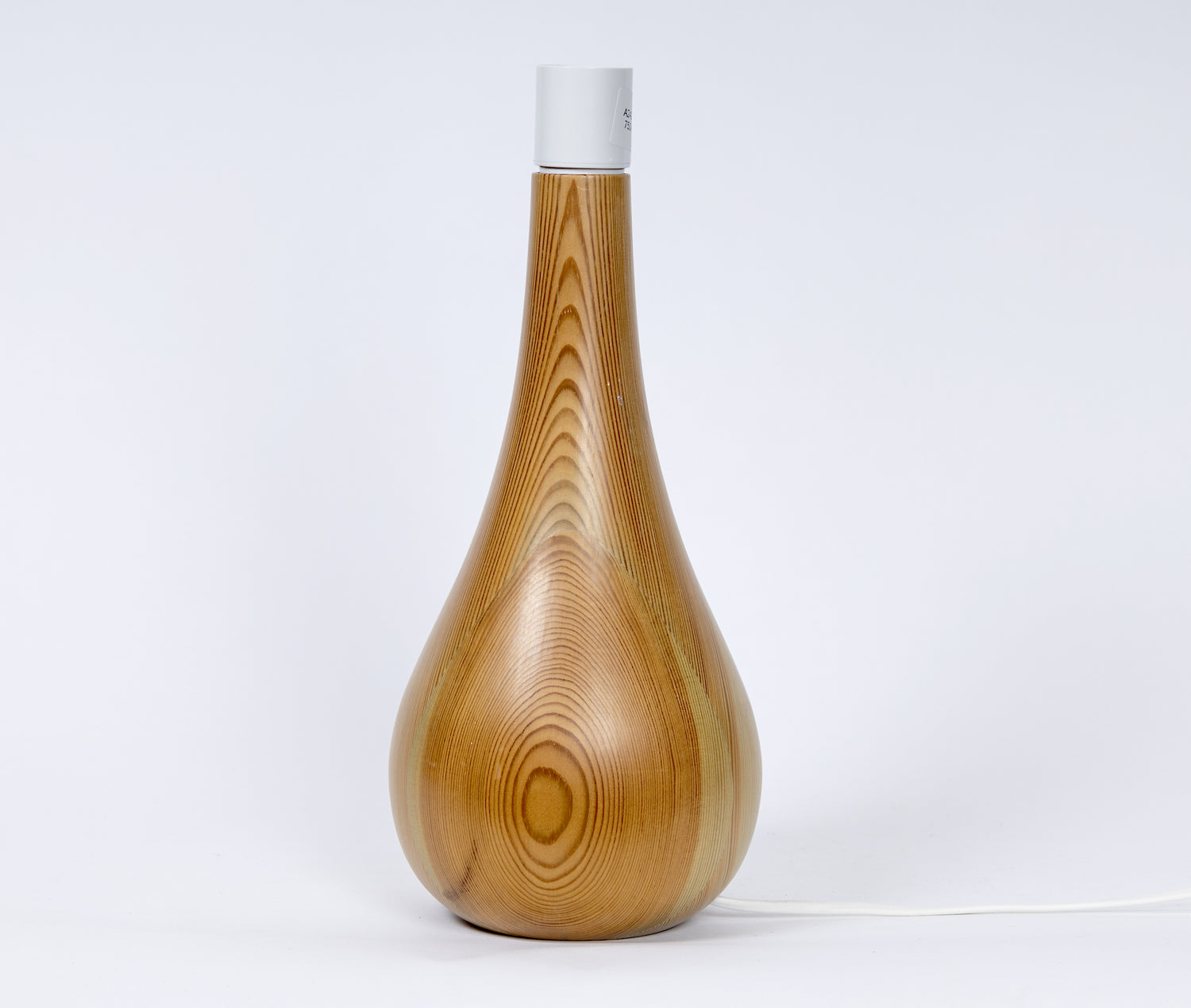 Vackert svarvad bordslampa i lackad furu, 1970-tal, naturlig träfärg
