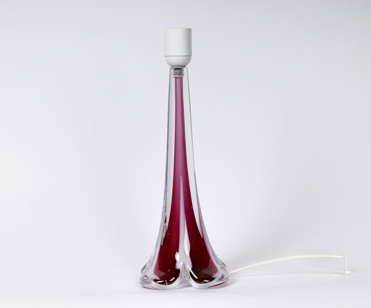 Cool lampfot i lila och klarglas, troligen Flygfors, 1960-tal
