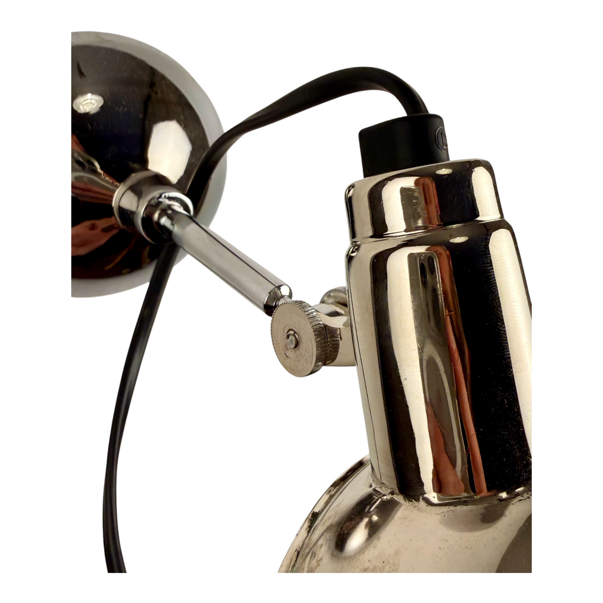 Modern vägglampa krom