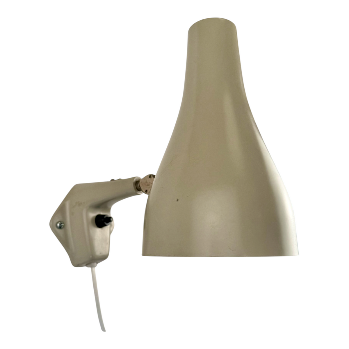 Vägglampa i grått från ASEA