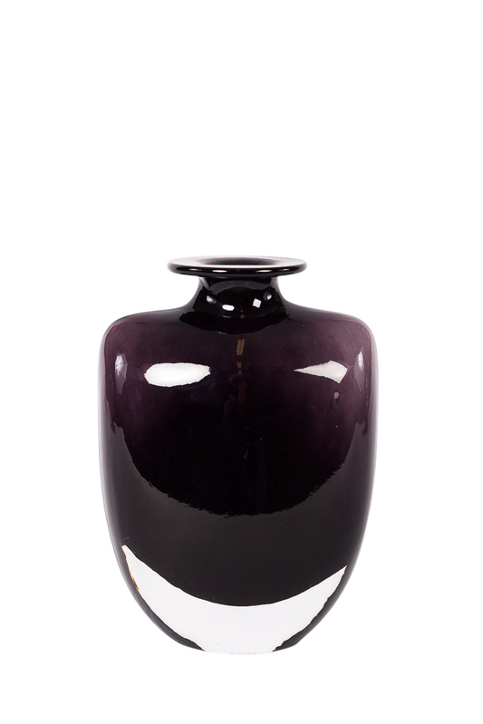 Elegant vas i glas från Kosta Boda, designad av Kjell Engman. Märkt Des 48888