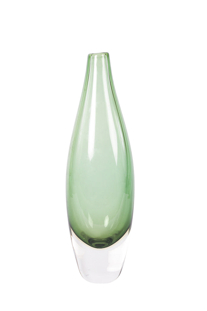 Keramikvas från Gustavsberg med vacker handmålad dekor, designad av Josef Ekberg (1887–1945).