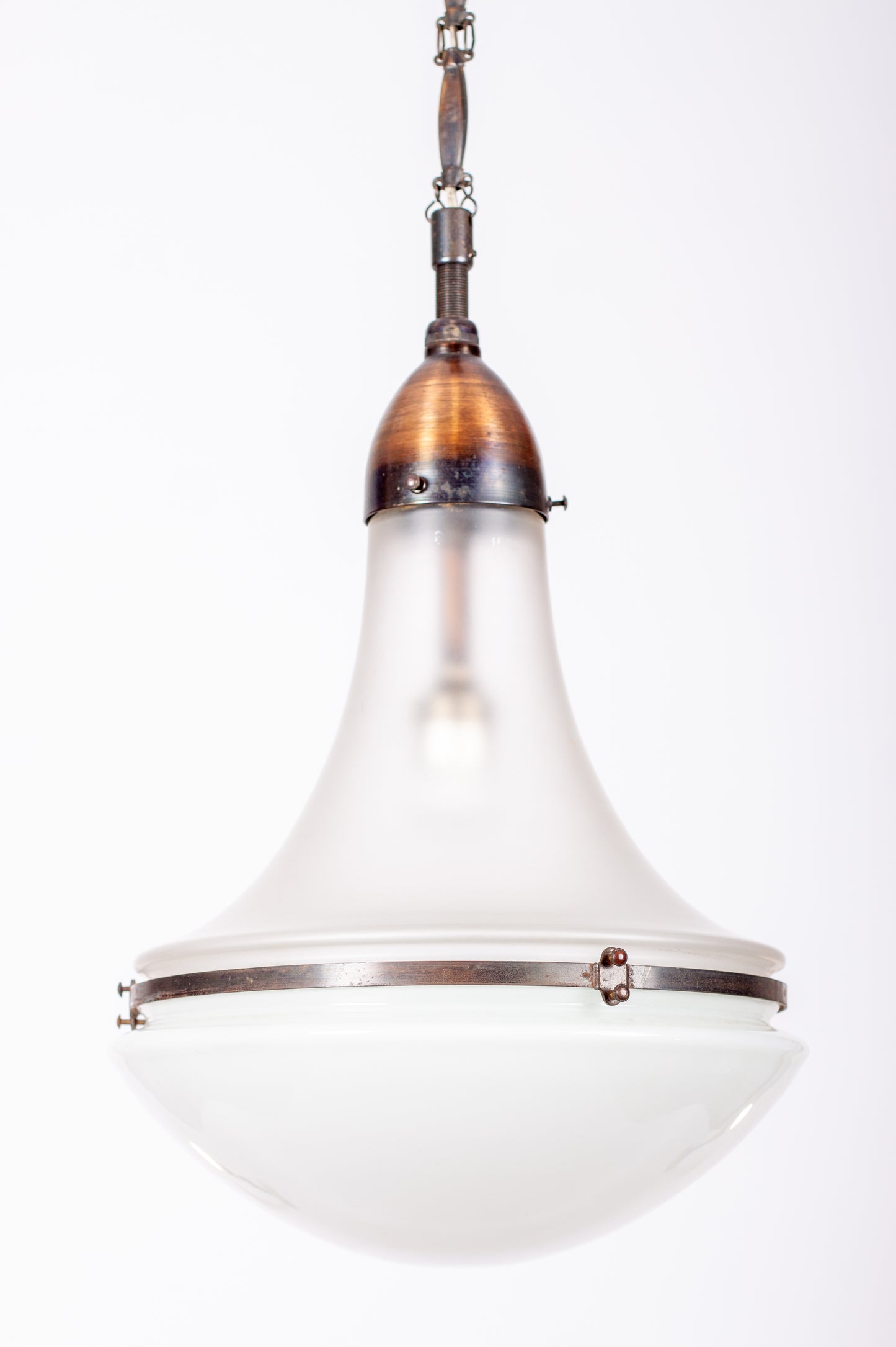 Stor Luzette-lampa i glas och koppar, tillskriven Peter Behrens för Siemens-Schuckert, 1920-tal

