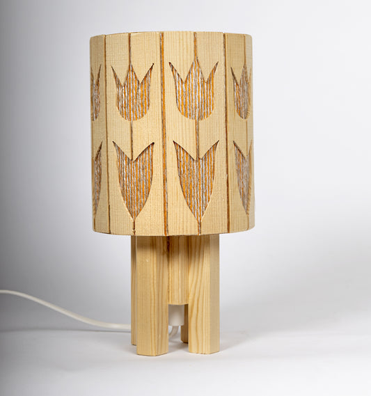 Retro bordslampa i furu och textil, cylindrisk form
