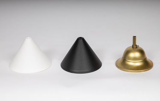 Takkopp i vit plast, svart plast, rå mässing eller krom, tillbehör för taklampor
