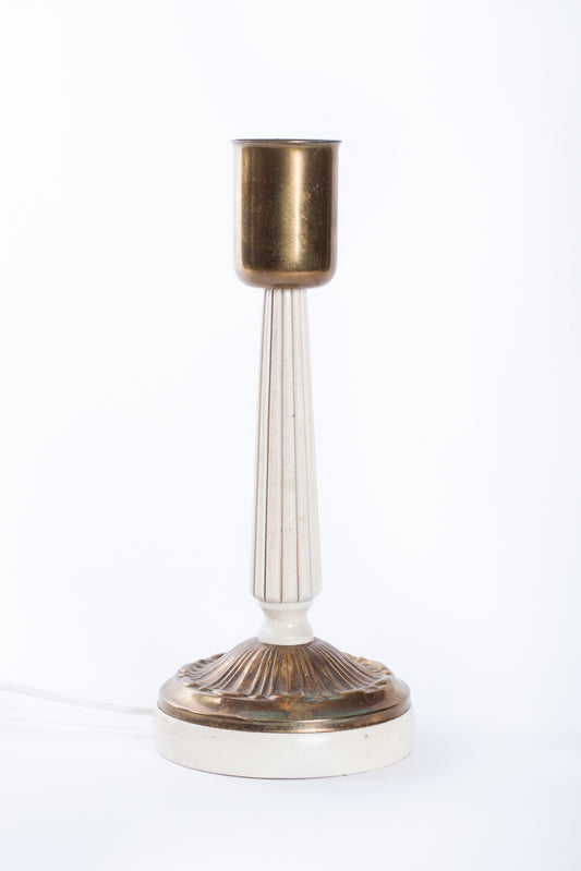 Vacker bordslampa