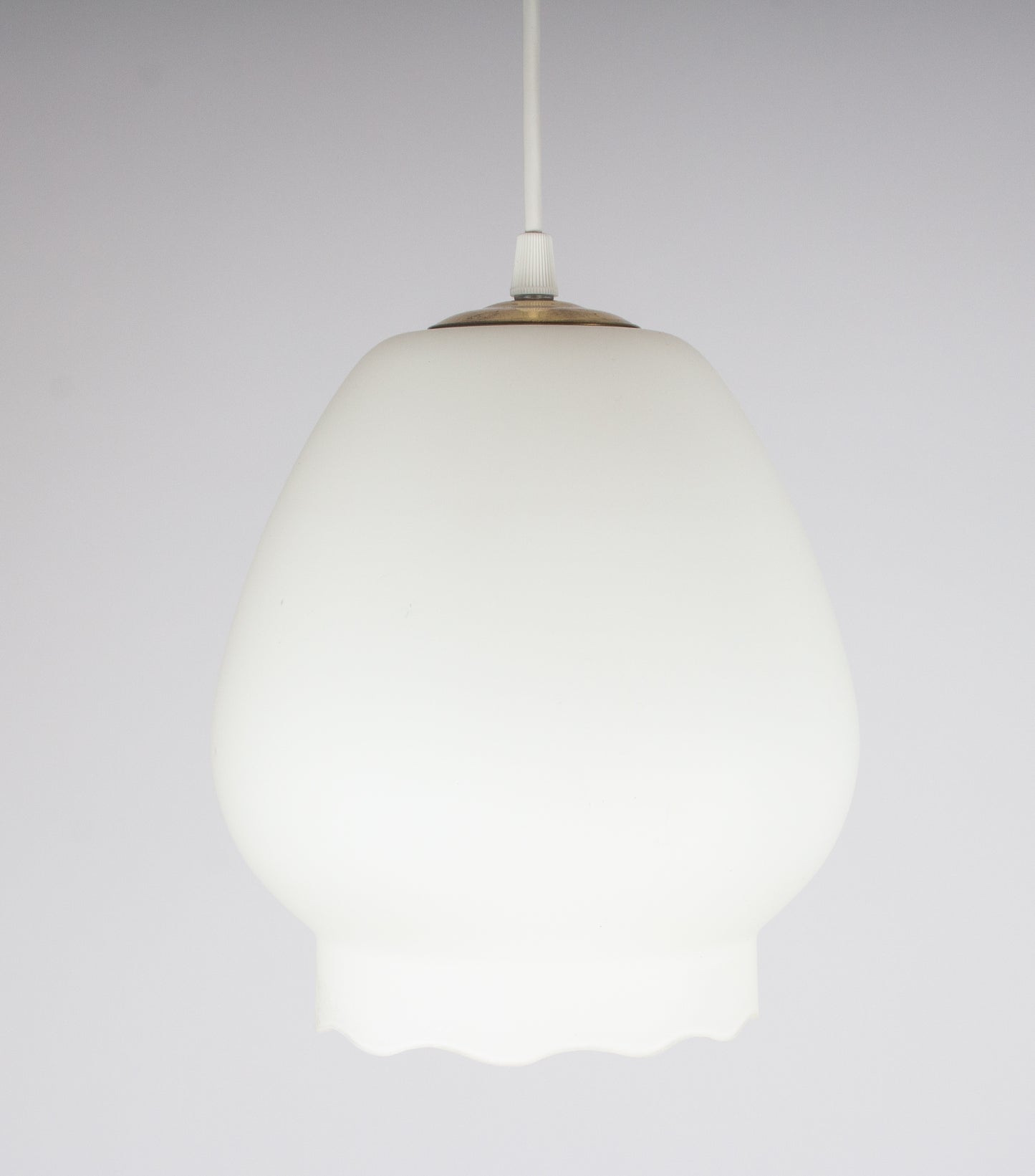 Taklampa vitt  glas