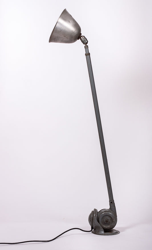 Triplex industrilampa med textilkabel.  ASEA, Johan Petter Johansson, 1950-tal
