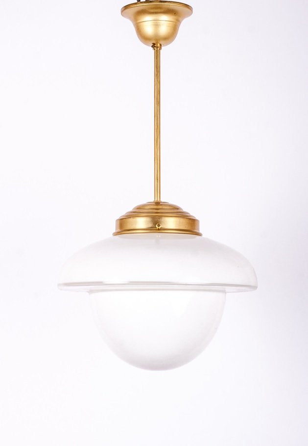 Industridesignlampa Viktoria från ASEA i vitt glas med klarglaslins, Sverige 1930-tal
