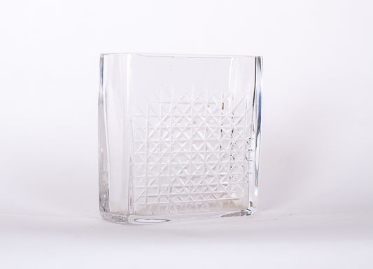 Glasvas från Orrefors, märkt Orrefors P 3658-911
